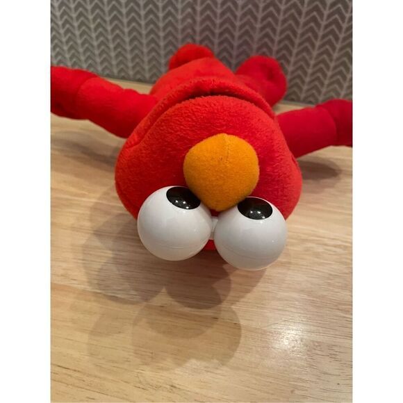 Elmo from Sesame Street red puppet 10 inch plush toy - Picture 3 of 9